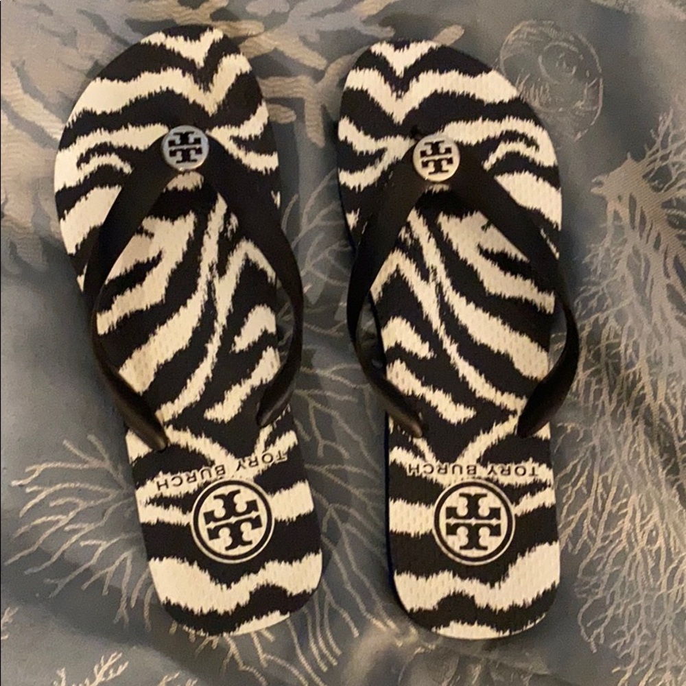Navy Tory Burch flip flops size 8